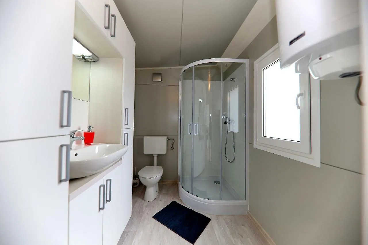 Mobile Home Tabor 2 Privlaka  Сasa de vacaciones